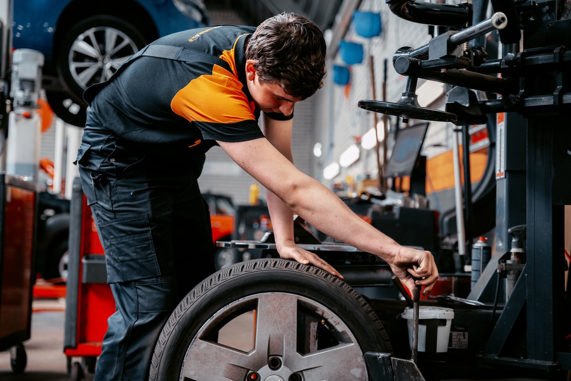 <h5>Gratis vervangend vervoer</h5>
<p>Laat u bij Autobetaalbaar een onderhoudsbeurt uitvoeren? Dan houden wij u kosteloos mobiel.</p>